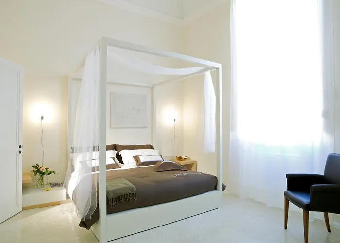 Casa Di Lo Suites